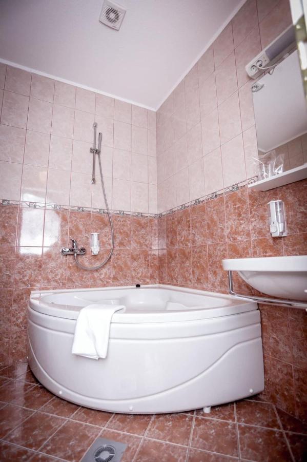Hotel Bob Saraybosna Dış mekan fotoğraf